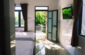 Hải An Homestay - Garden by the Beach
